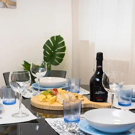 Loft - Duomo 18min-free Wifi Ac Metro M1 200m 公寓 *